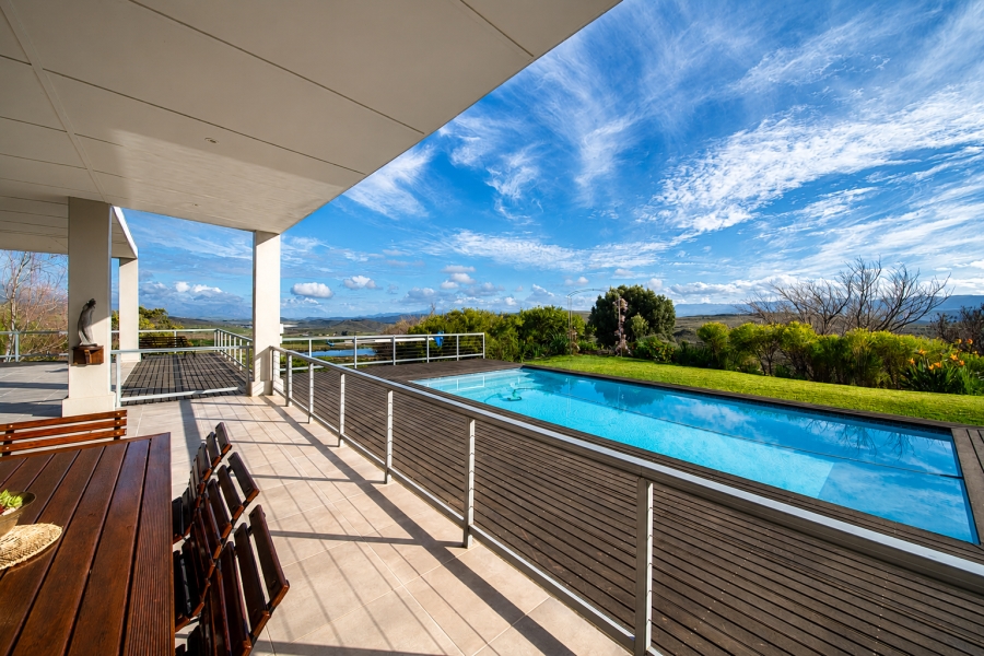 7 Bedroom Property for Sale in Montagu Rural Western Cape